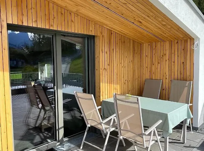 Haus Nordketten Blick Schönberg im Stubaital